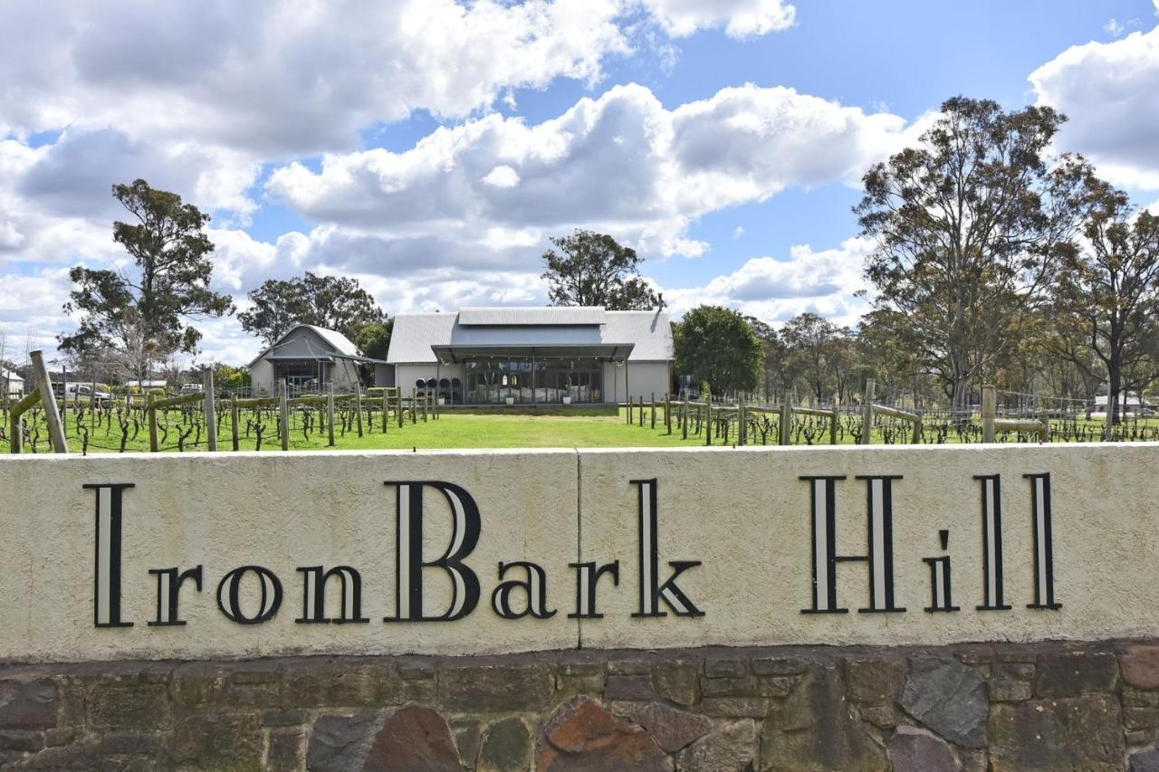 Ironbark Hill Estate Hotel Pokolbin Buitenkant foto