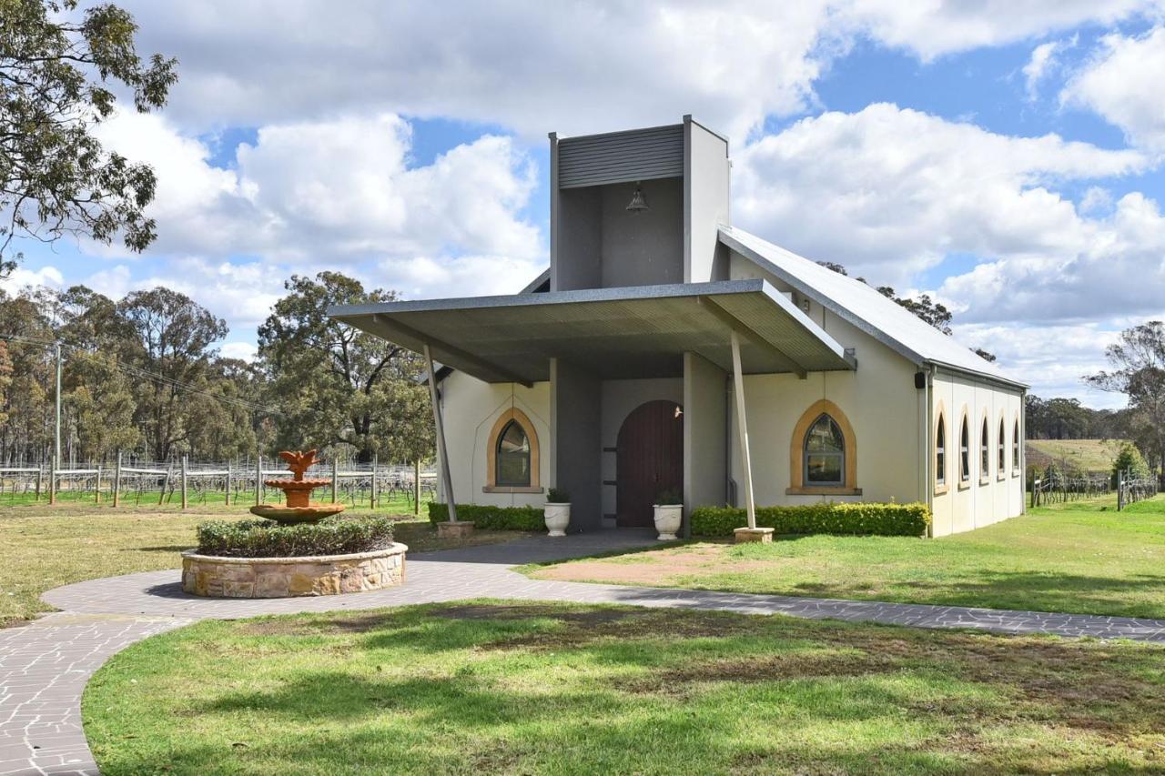 Ironbark Hill Estate Hotel Pokolbin Buitenkant foto